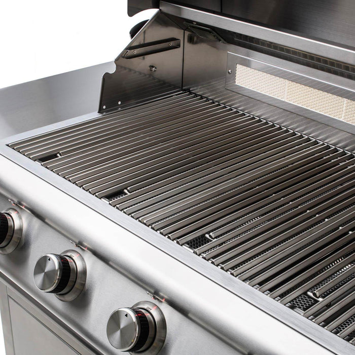 Blaze  Grill Package - Premium LTE Marine Grade 32-Inch 4-Burner Built-In Natural Gas Grill, Side Burner and Beverage Center